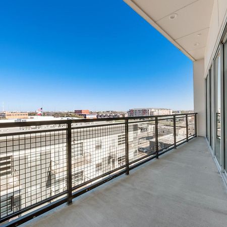 Snappy Loft Style 2Br I Gym I Parking I Workspace Dallas Eksteriør billede